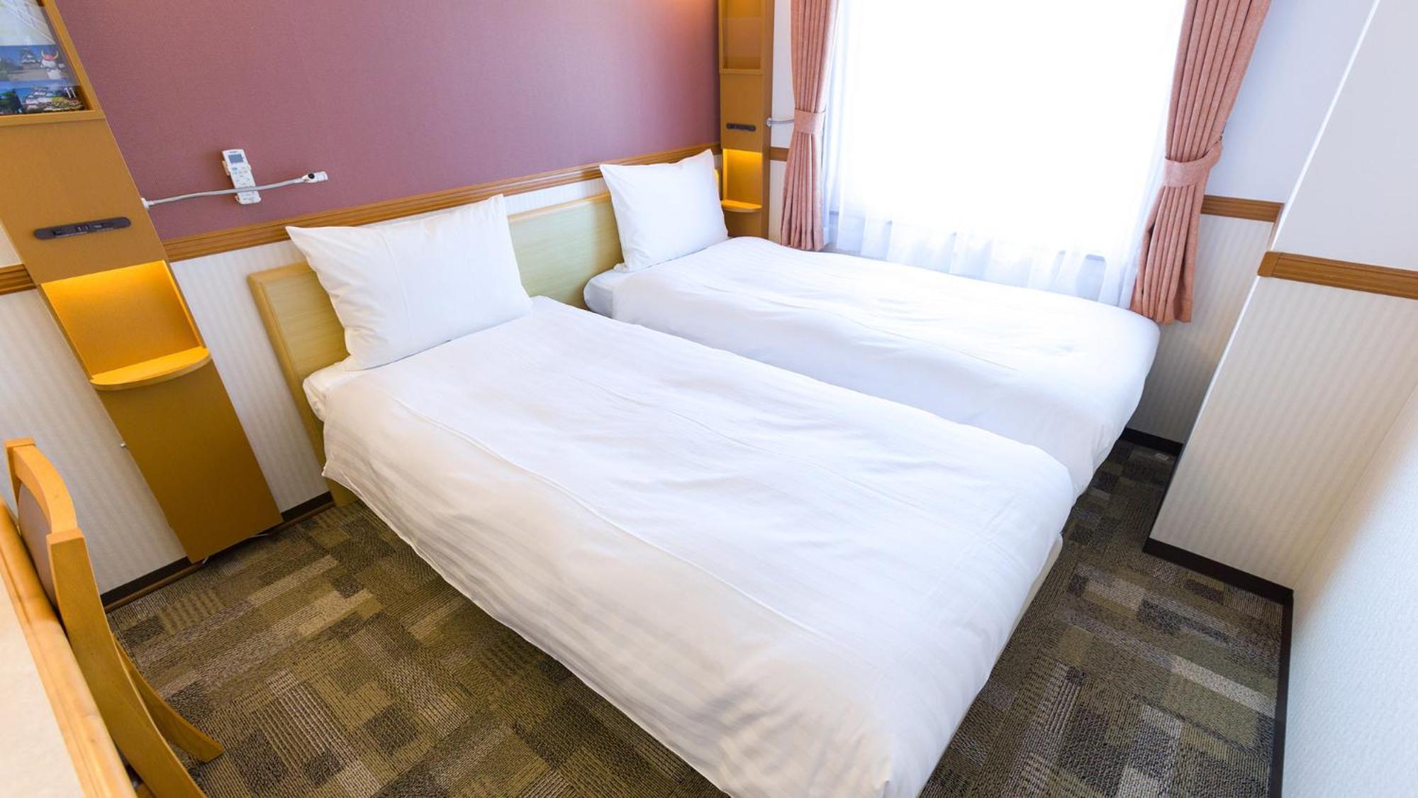 Toyoko Inn Yokohama Tsurumi Eki Higashi Guchi Стая снимка