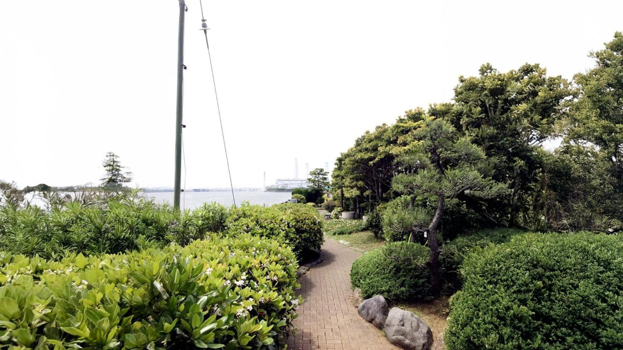 Toyoko Inn Yokohama Tsurumi Eki Higashi Guchi Екстериор снимка
