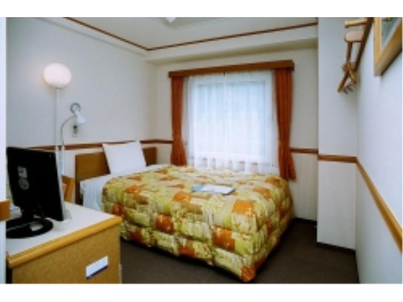 Toyoko Inn Yokohama Tsurumi Eki Higashi Guchi Екстериор снимка
