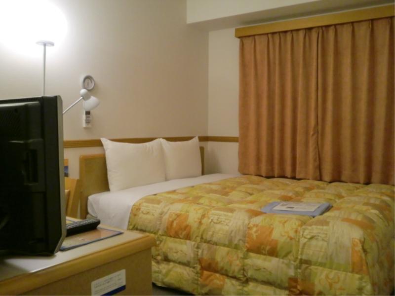 Toyoko Inn Yokohama Tsurumi Eki Higashi Guchi Екстериор снимка